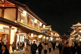 芒果系操盘重塑大庸古城 情绪文旅模式面临长期市场大考