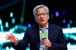 5000亿美元涌向算力:英伟达想要给AI装上金融杠杆