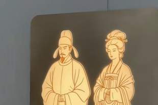 “不吟诗两首不好意思进”，唐风厕所标识“高级”在哪里？|快评