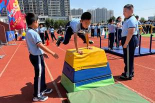 全国景区纳闷儿了:这群山东娃为啥到处跳绳?