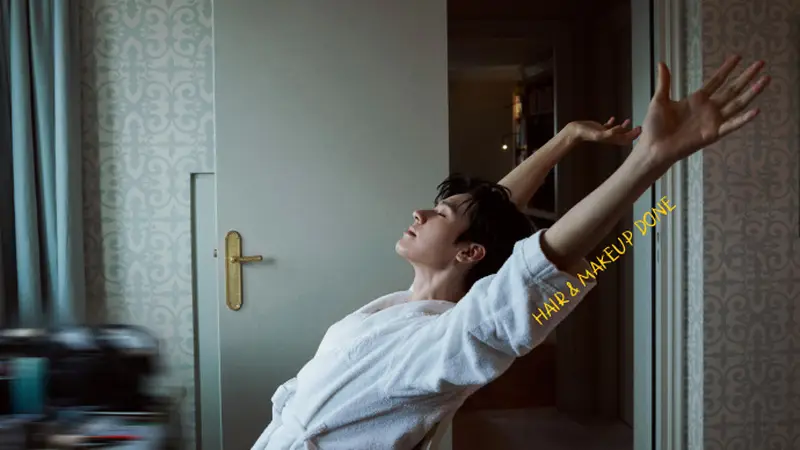 镜头里的巴黎,也在镜头里看着我