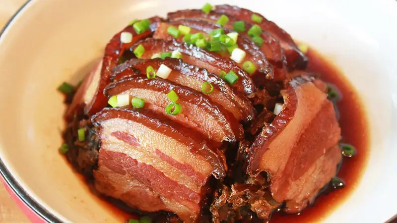 醇香虎皮扣肉文火慢煨的人间盛宴