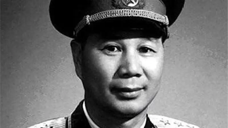 老战友被处极刑，女儿流落乡下，杨成武说：她应享受干部子女待遇