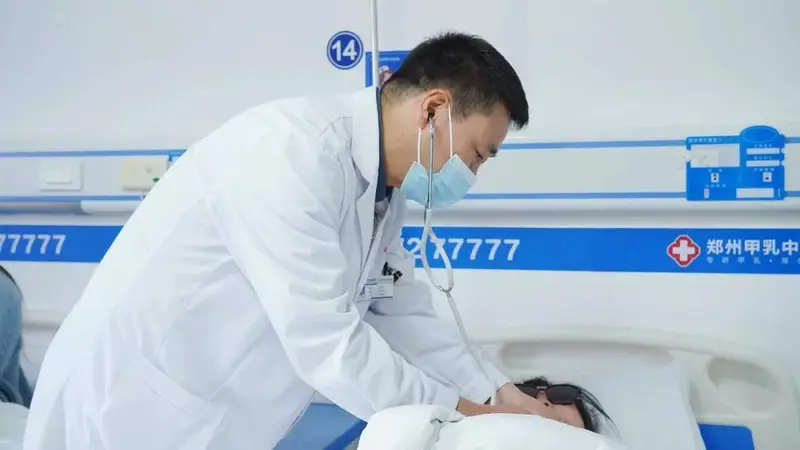 切记！牛奶、豆浆对优甲乐吸收的影响大，夏季甲状腺病人早餐这样吃→