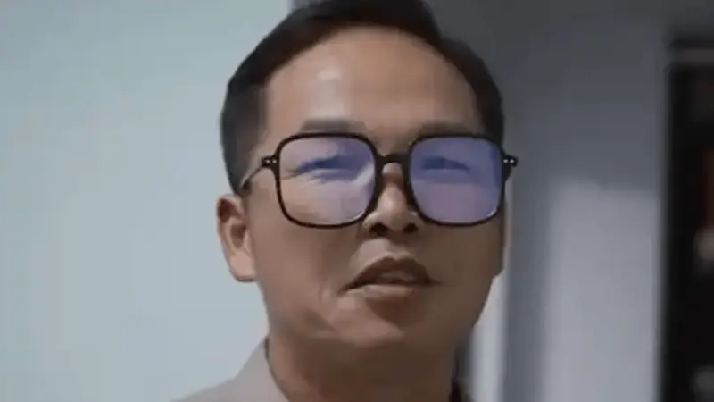 Bin父亲小号被扒出,嘲讽viper实力太菜,还关注knight的黑粉