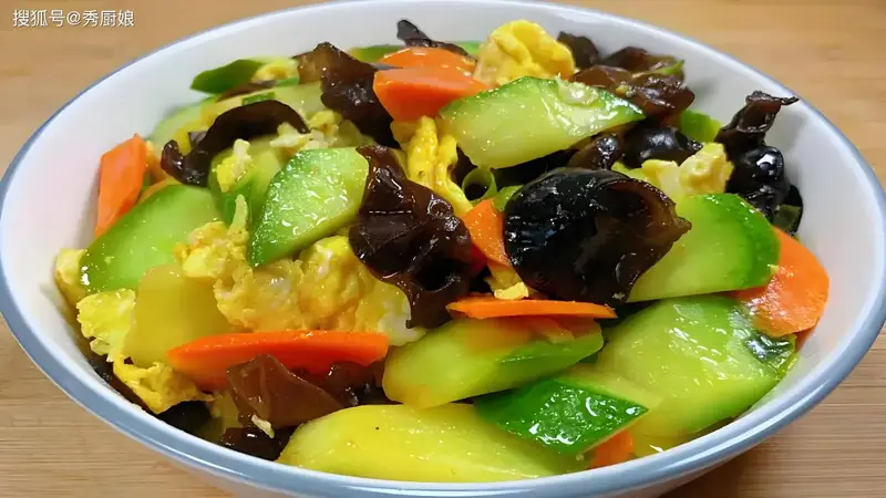 入伏后，红薯南瓜都要靠边站，这3样菜使劲吃，营养足精神好，元气满满过三伏