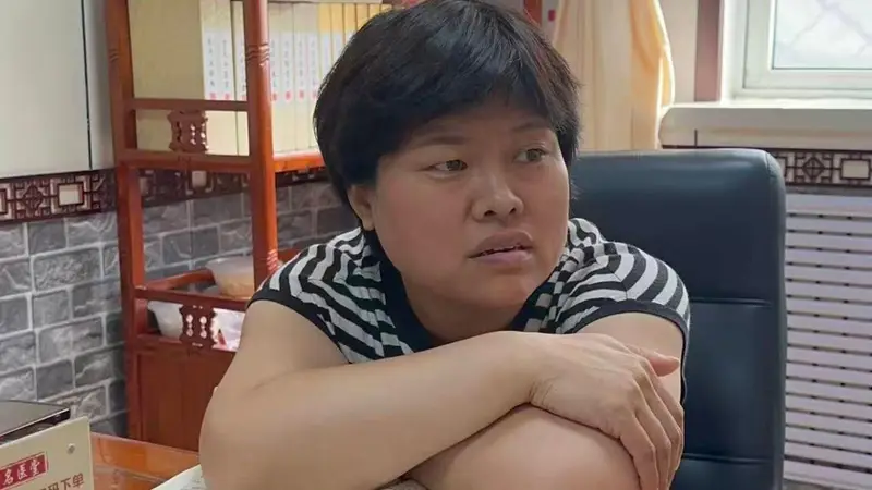 周荣素教的糖拌西红柿，多加一样东西，酸甜清爽不流汤