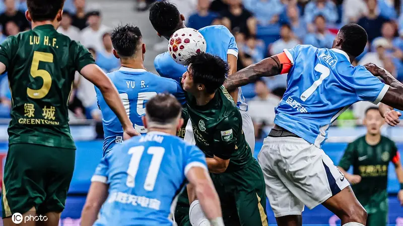 中超-夏达龙破僵局卡多索扳平 新鹏城1-1浙江队
