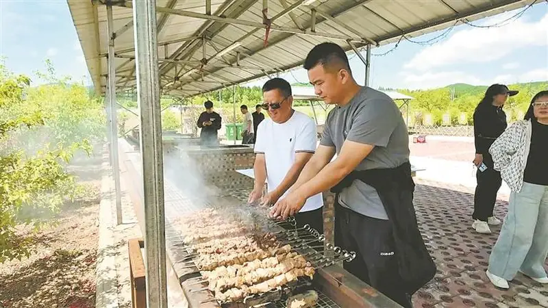 特色民宿带火乡村游