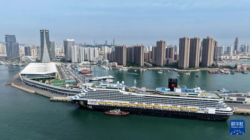 青岛邮轮母港开启暑期首航