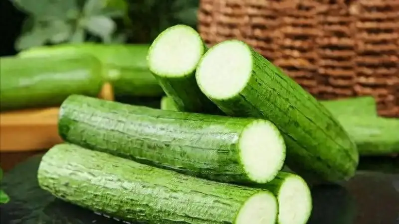 丝瓜上市，提醒：这几种病患不可多吃，夏天正吃丝瓜时牢记禁忌