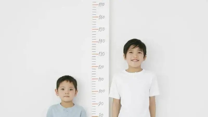 一个不起眼的小习惯，正在“吃”掉孩子的身高，趁早排查！