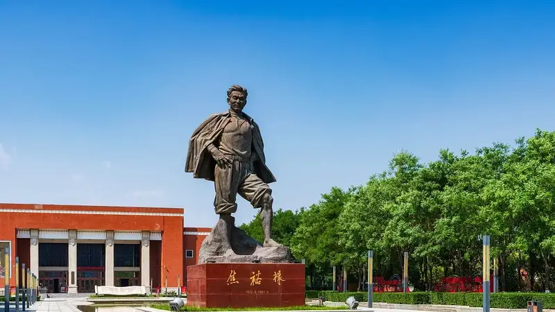 暑假出行，这份红色旅游打卡清单建议收藏！