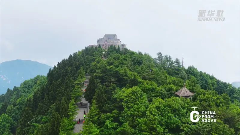 瞰中国|湖南:赴南岳衡山 享夏日清凉