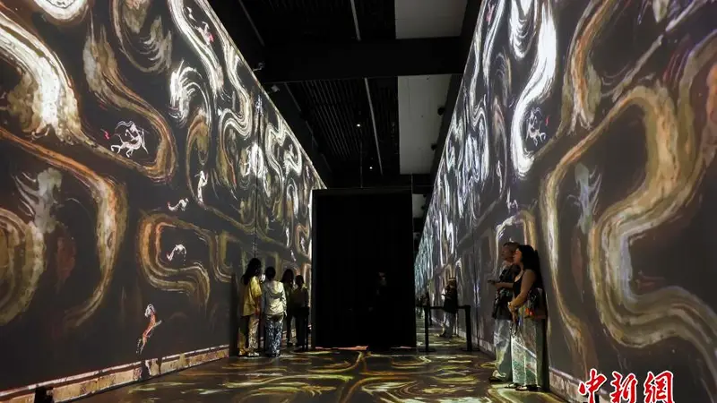 马王堆国宝艺术大展迎暑期观展热潮
