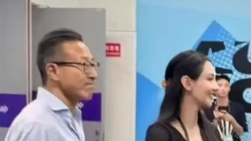 蔡崇信与女主持人合照发酵!当事人出面澄清 否认网传恋情