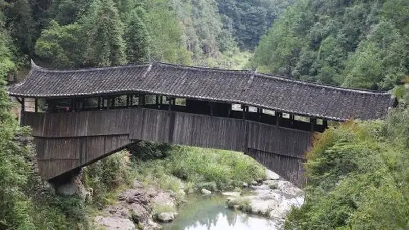 一路顺游,去看泰顺最古老的廊桥