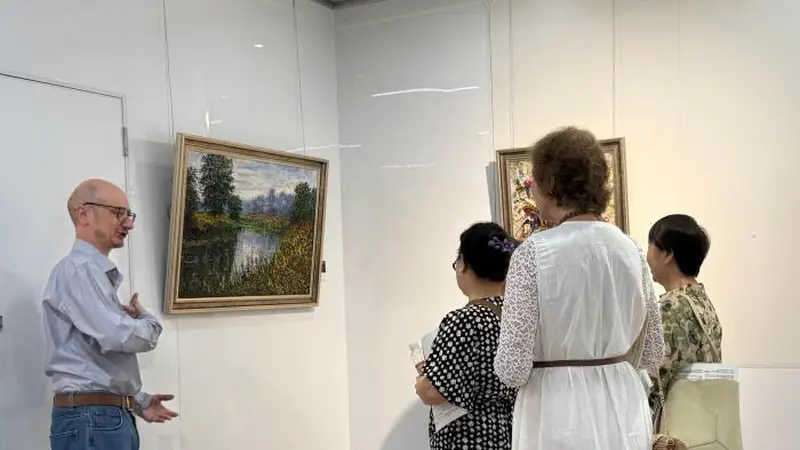 中俄油画名家同台共展“友谊的色彩”