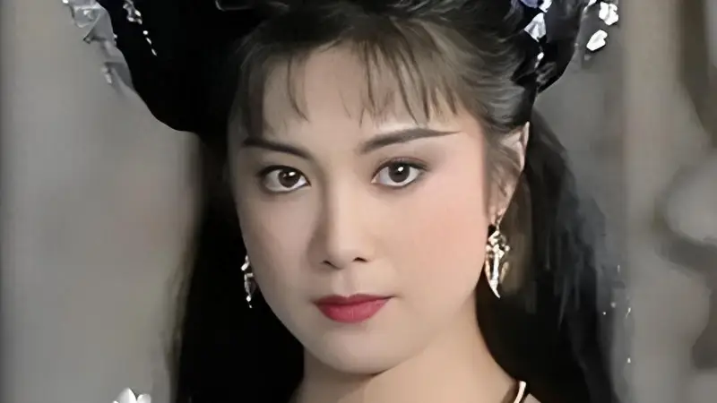 她曾是国民女神,36岁离婚,52岁入狱,59岁丧子,如今孤独终老