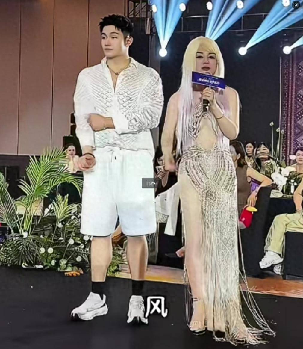 57岁的她身家亿万,25岁男友又高又壮,穿着大胆一头黄发出尽洋相