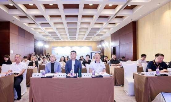 政企学协同发力,酷开AIOS硅基管理拓宽企业AI落地路径