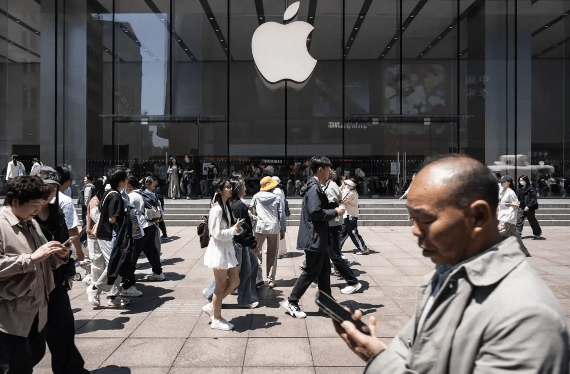 古尔曼:苹果用户为AI时代买单,iPhone也难逃涨价