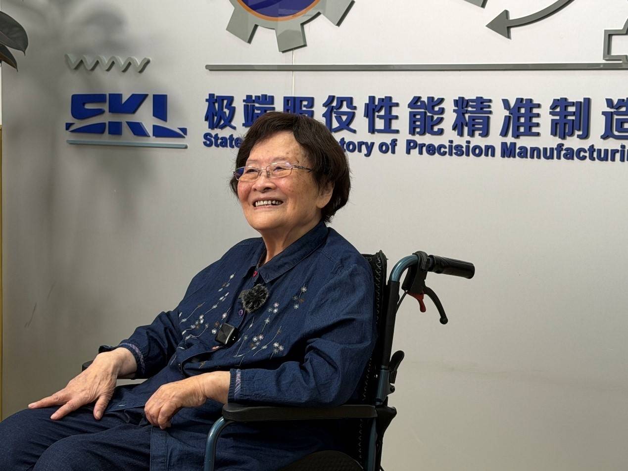 “七一勋章”获得者钟掘:一定要全力以赴让国家兴旺发达!