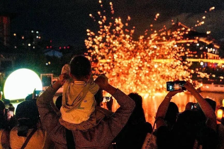 夜夜夜美丽！夜游昆明玩场多