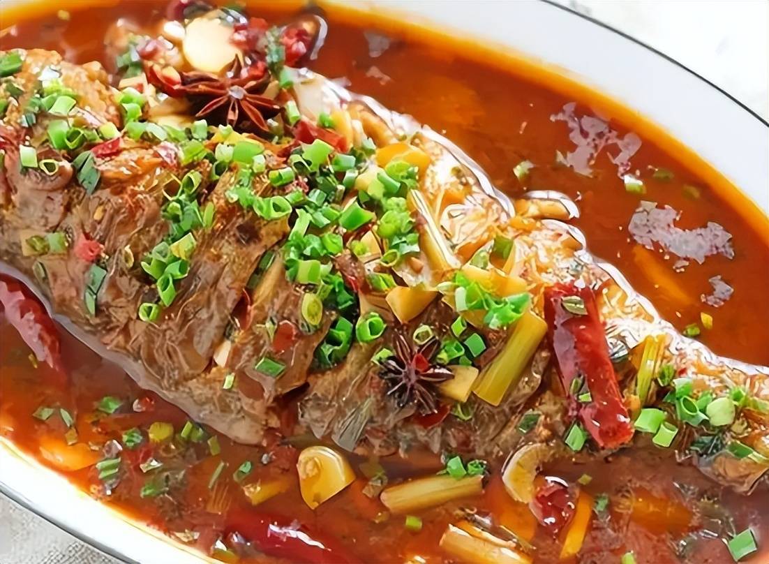 鱼腥味最怕的不是料酒,而是这3种调料,炖鱼时放点,鲜香无腥味