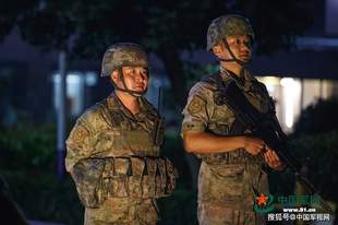 记者探访第71集团军“朱德警卫团”执勤哨位丨深夜替哨：“朱老总的故事”有新篇