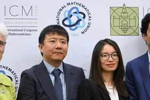 北大校方官微，为什么要删除邓煜专访的那段话？