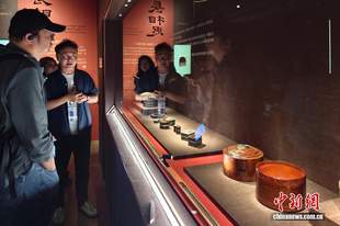 百余件漆木器珍贵文物亮相南京博物院展汉代独特美学