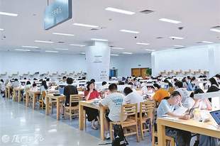 “文化纳凉”受青睐！图书馆、博物馆等成为市民游客暑期心头好