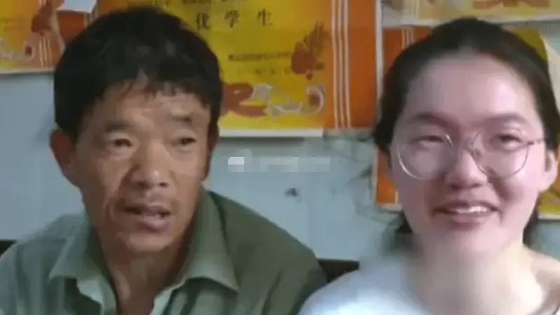 母亲残疾父亲务农，在高考大省考出699分换来网友一句“不能逆天改命”