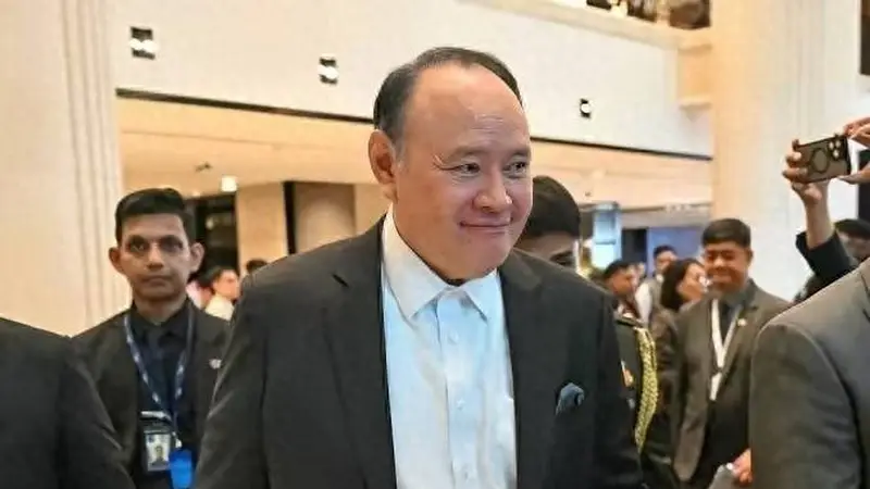 这回直接切断了！菲律宾秘密调回驻华武官，总统表态要长期反华