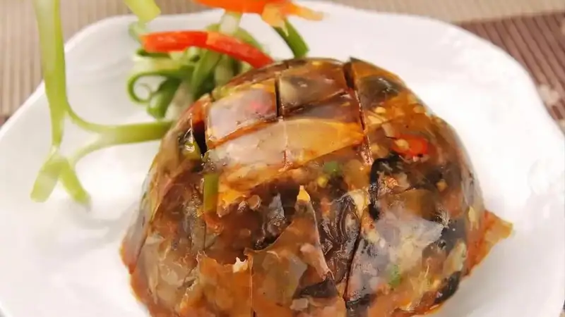 7月17日:江西人爱吃的这道黑暗料理,外省人一看像剩菜,本地人却偏偏舍不得这一口