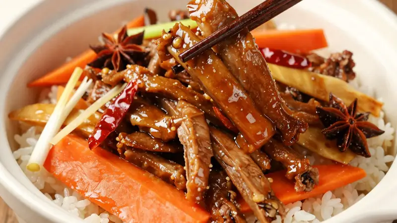 烩鸭条:老厨师揭秘软烂入味秘诀,在家也能做