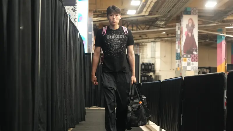 杨瀚森9分10板2帽3助攻 夏联收官战开拓者负爵士