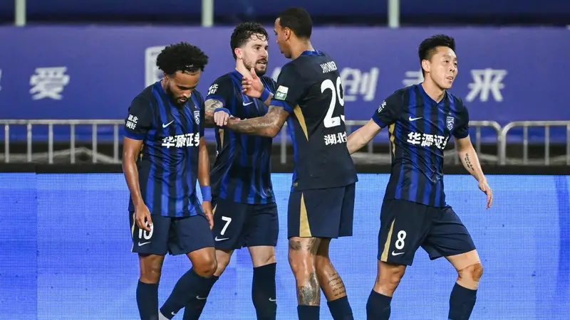 中超-绍尔头球制胜 三镇1-0铜梁龙再抢三分夺2连胜