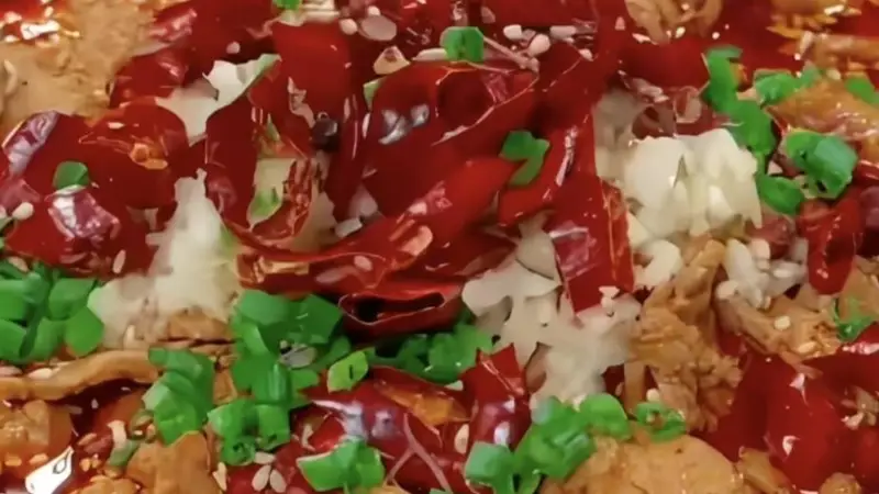 水煮肉片：麻辣鲜香入味家常菜