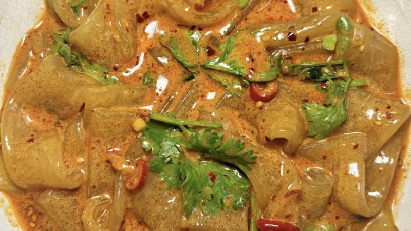 流汁宽粉：一碗让厨房飘满香气的治愈美食