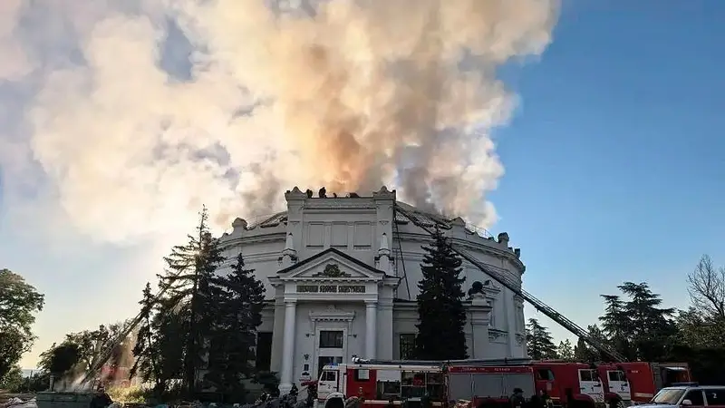 俄乌前线战事烈度不减，能源设施成为重点目标，克里米亚宣布进入“紧急状态”
