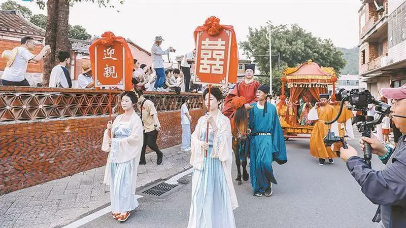 同安同字厝迎来别样中式传统婚礼,古厝活化利用走出新路子