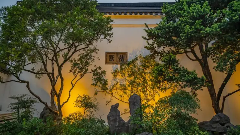 夏夜怡园,邂逅江南月下清欢