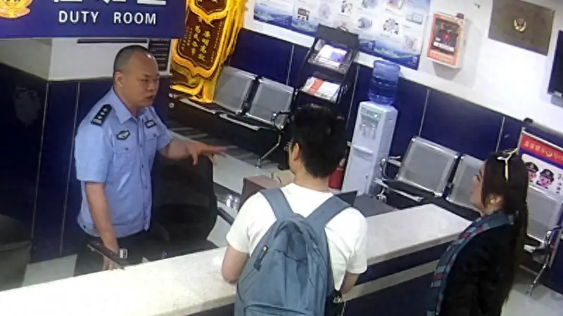 “你们真棒！”马来西亚游客点赞河滨派出所