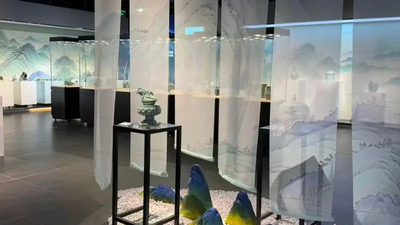 “青境·共生——汝瓷与龙泉青瓷当代艺术对话展”启幕