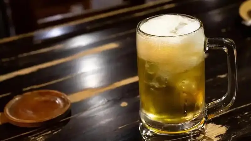 啤酒再次成为关注对象!多名院士发现:常喝啤酒的人,有8个变化