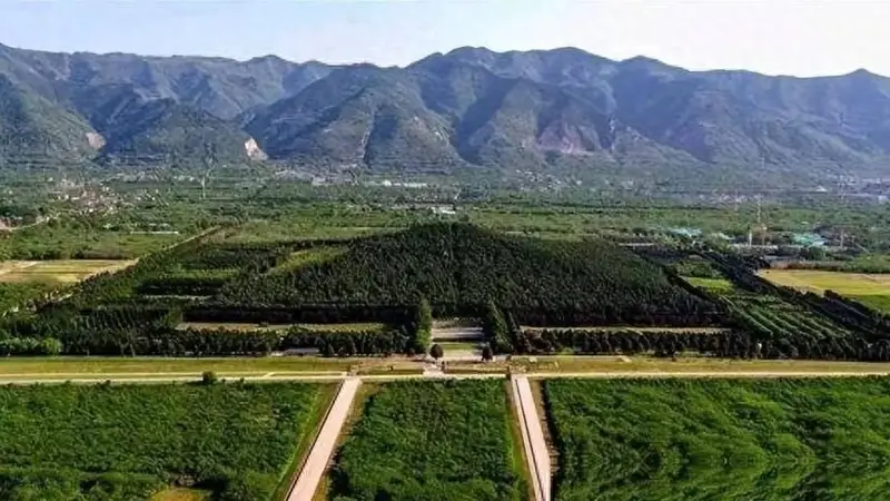 秦始皇陵建好后,72万工人全被杀,后世是怎么知道皇陵内部情况的