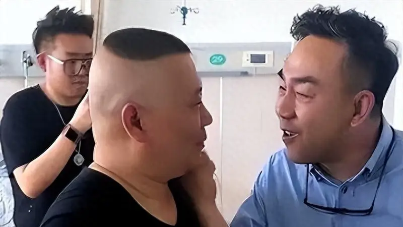 篡改红歌已立案,郭德纲一觉醒来天塌了,事做太绝了,杨议没说错