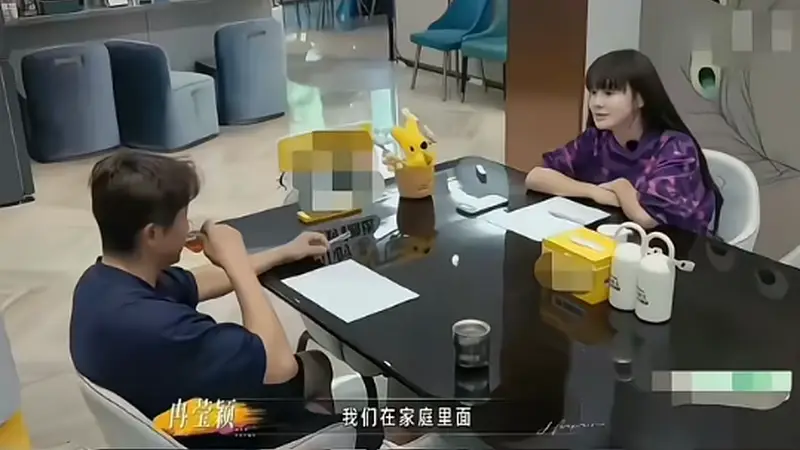 45岁邹市明“听老婆的话”,今年重返拳击赛场!妻子冉莹颖笑称:打赢了有钱花,打输了大不了换老公,还有保险拿